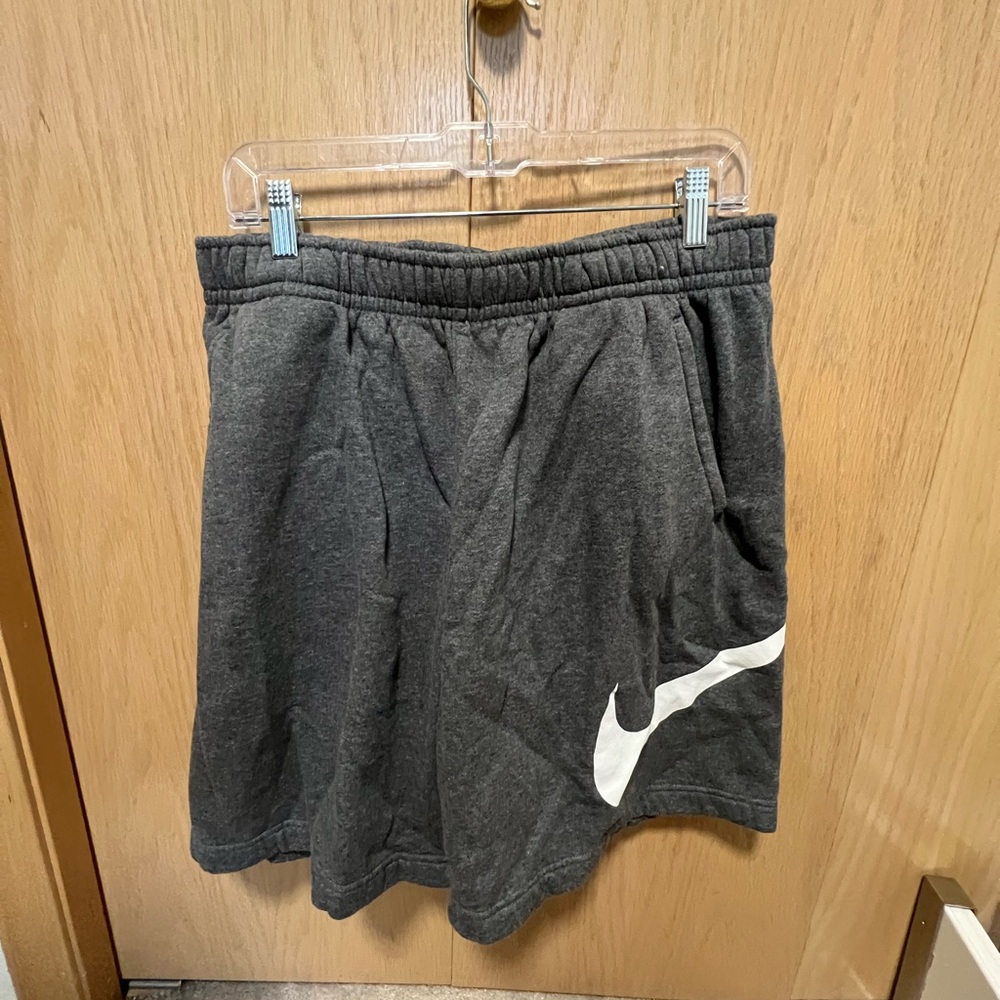 Nike Men’s Gray Shorts